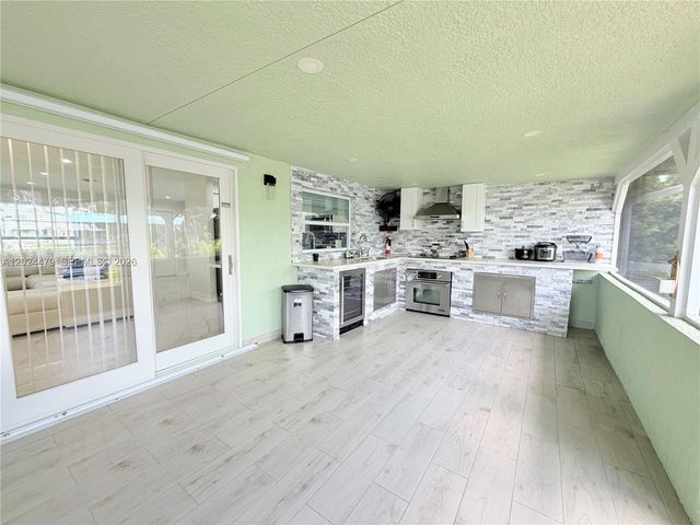 2212 Club House Road, North Fort Myers, FL 33917
