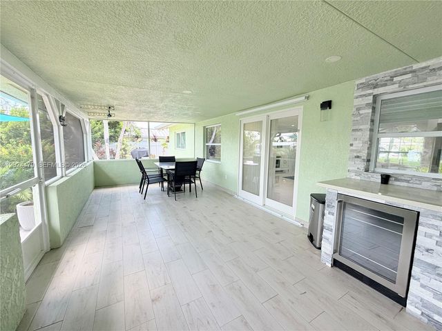2212 Club House Road, North Fort Myers, FL 33917
