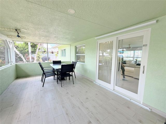 2212 Club House Road, North Fort Myers, FL 33917