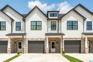 221 VILLAGE PARKWAY # 33, Helena, AL 35080