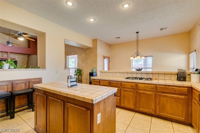 8152 Eagledancer Avenue, Las Vegas, NV 89129