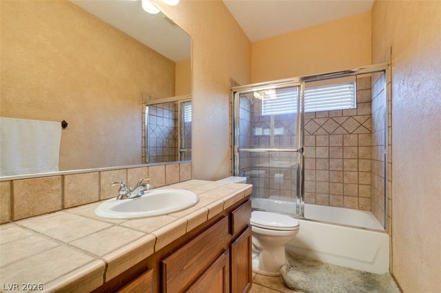 8152 Eagledancer Avenue, Las Vegas, NV 89129