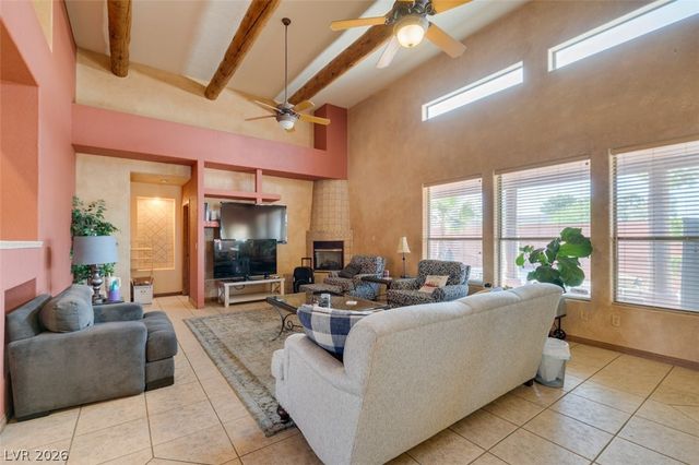 8152 Eagledancer Avenue, Las Vegas, NV 89129