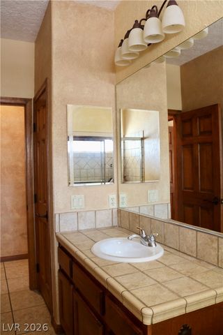 8152 Eagledancer Avenue, Las Vegas, NV 89129