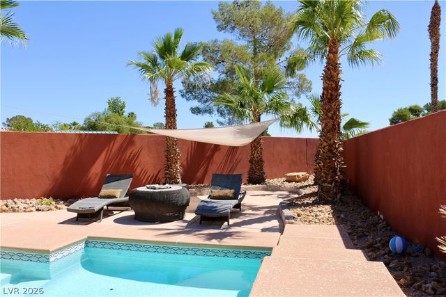 8152 Eagledancer Avenue, Las Vegas, NV 89129