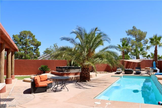 8152 Eagledancer Avenue, Las Vegas, NV 89129