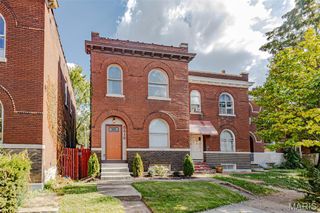 5418 Virginia Avenue, St Louis, MO 63111