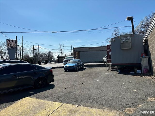 24-28B Maple Avenue, Fair Lawn, NJ 07410