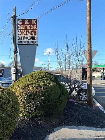 24-28B Maple Avenue, Fair Lawn, NJ 07410