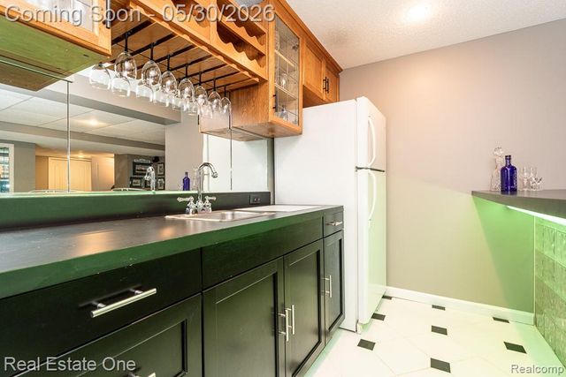 44105 Dunham Court, Clinton Charter Township, MI 48038