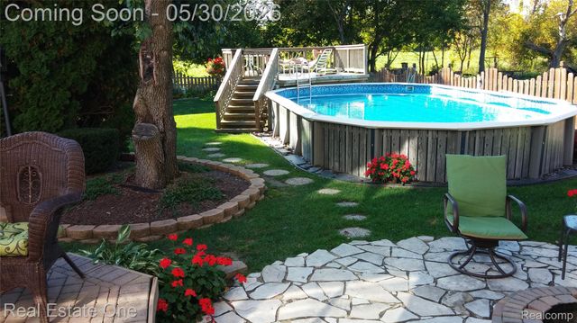 44105 Dunham Court, Clinton Charter Township, MI 48038