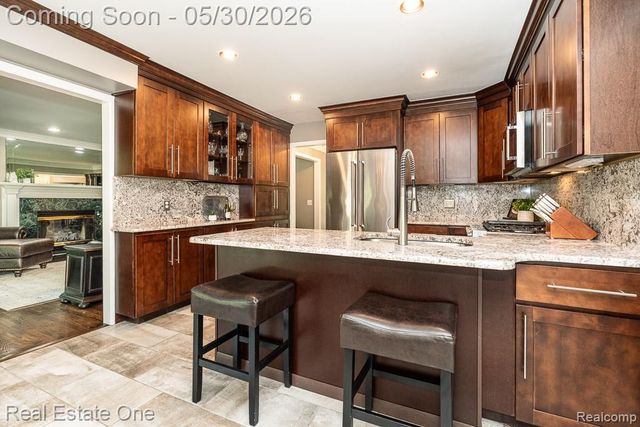 44105 Dunham Court, Clinton Charter Township, MI 48038