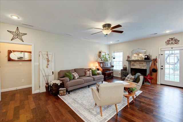 104 Blue Jay Way, Wilmore, KY 40390