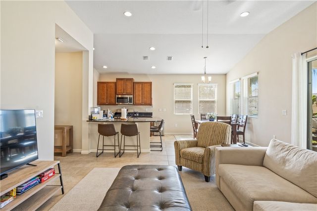 1340 Caddy Court, Vero Beach, FL 32966