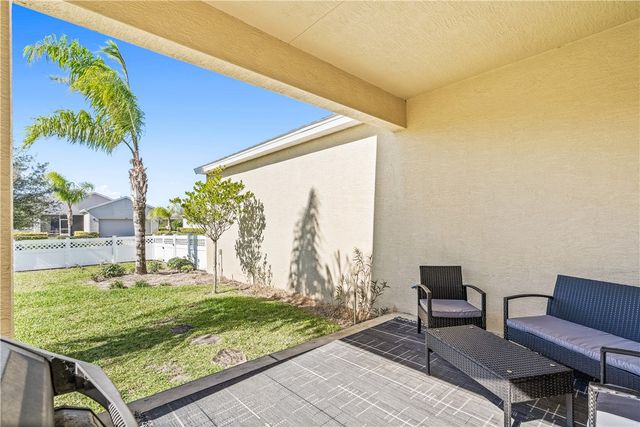 1340 Caddy Court, Vero Beach, FL 32966