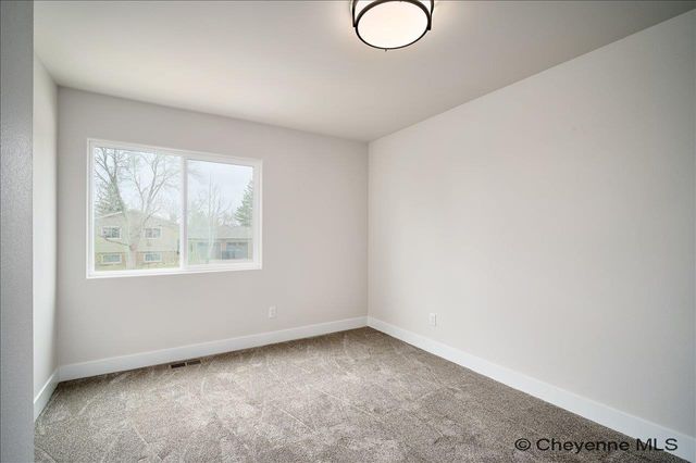 3221 BEVANS ST, Cheyenne, WY 82001