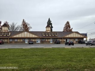 5208 Renwyck Drive, Toledo, OH 43615