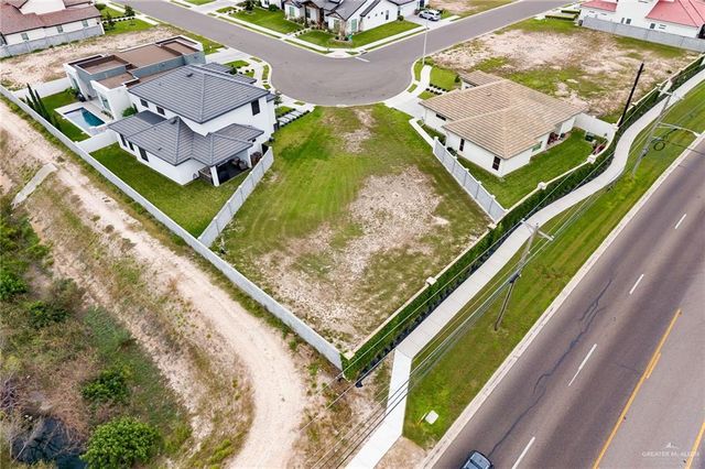 2809 W Duke Drive, Edinburg, TX 78539