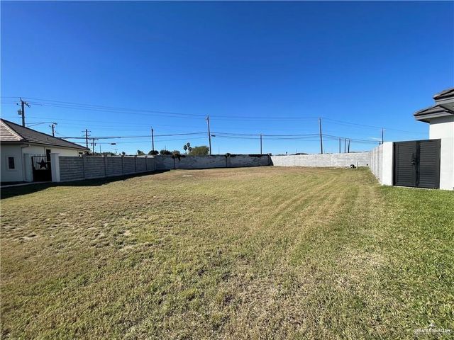 2809 W Duke Drive, Edinburg, TX 78539