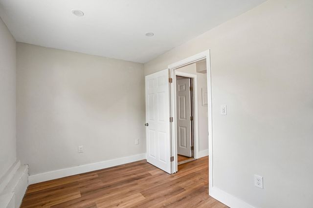 7 Nirvana Dr, Saugus, MA 01906