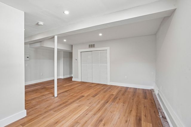 7 Nirvana Dr, Saugus, MA 01906