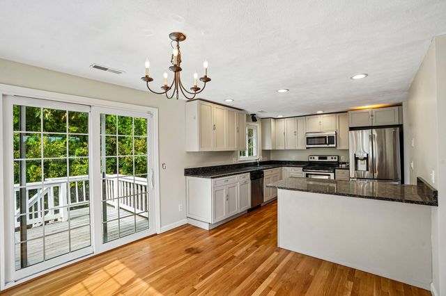 7 Nirvana Dr, Saugus, MA 01906
