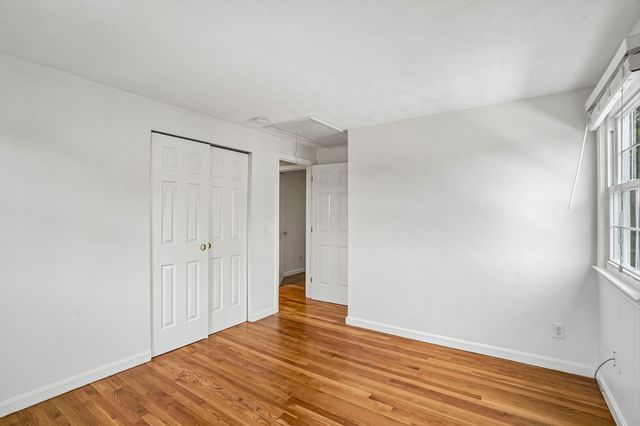 7 Nirvana Dr, Saugus, MA 01906