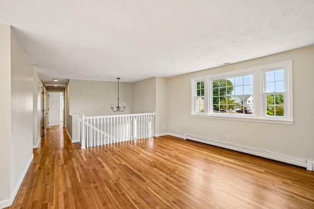 7 Nirvana Dr, Saugus, MA 01906