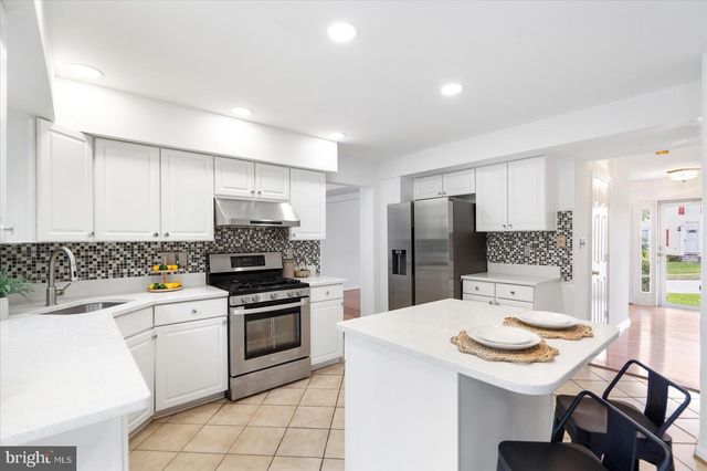 7921 VERNON AVE, Baltimore, MD 21236