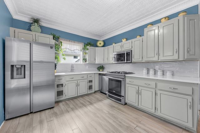 21 Orchard St, Southbridge, MA 01550