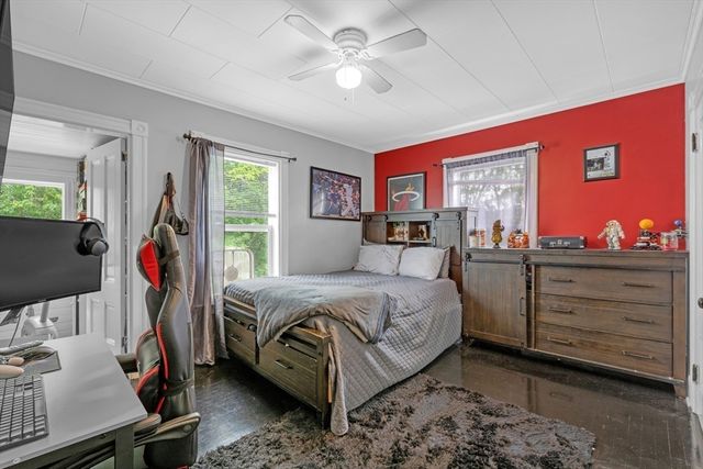 21 Orchard St, Southbridge, MA 01550
