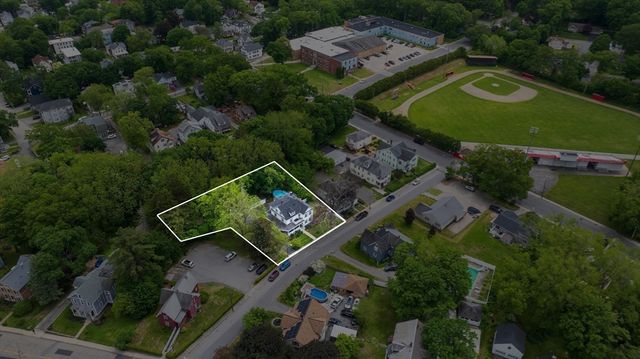 21 Orchard St, Southbridge, MA 01550