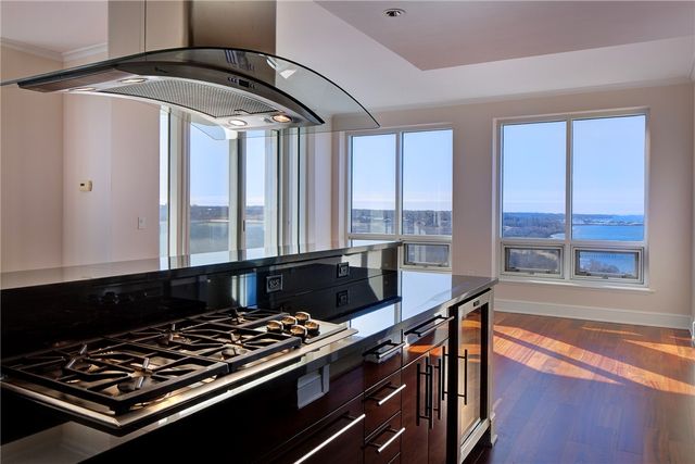 1 Tower Drive 1802, Portsmouth, RI 02871