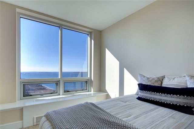 1 Tower Drive 1802, Portsmouth, RI 02871