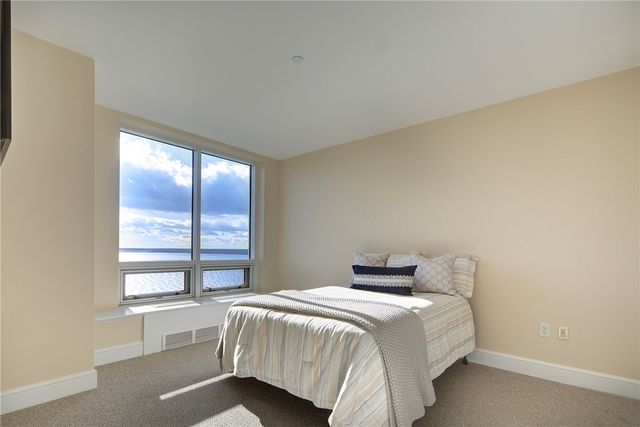 1 Tower Drive 1802, Portsmouth, RI 02871