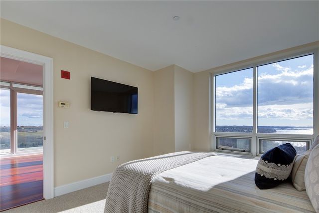 1 Tower Drive 1802, Portsmouth, RI 02871