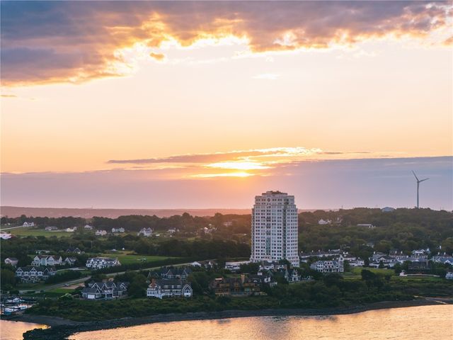 1 Tower Drive 1802, Portsmouth, RI 02871