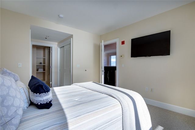 1 Tower Drive 1802, Portsmouth, RI 02871