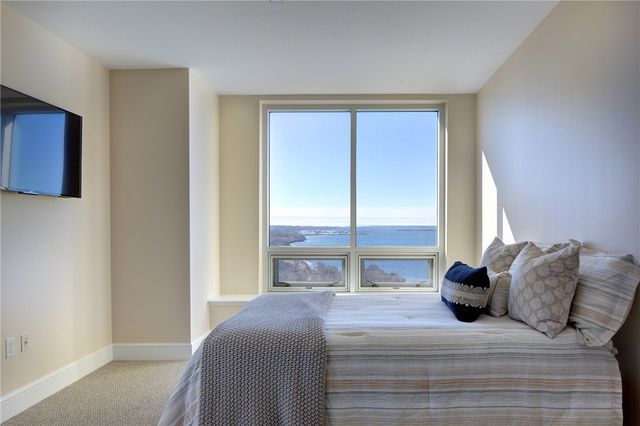1 Tower Drive 1802, Portsmouth, RI 02871