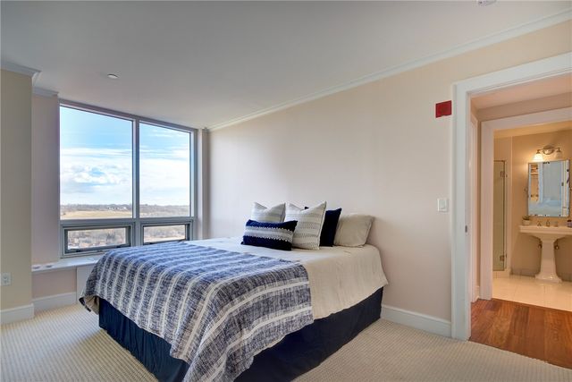 1 Tower Drive 1802, Portsmouth, RI 02871