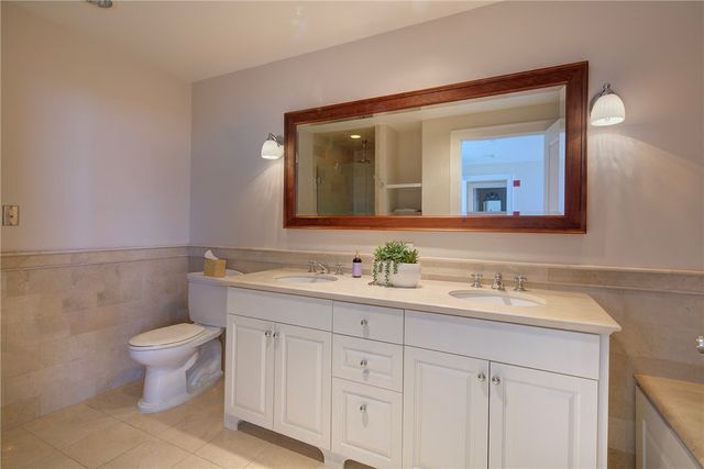 1 Tower Drive 1802, Portsmouth, RI 02871