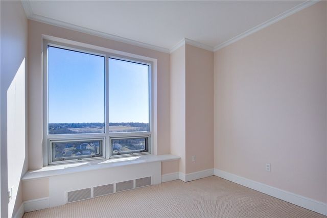 1 Tower Drive 1802, Portsmouth, RI 02871