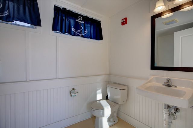 1 Tower Drive 1802, Portsmouth, RI 02871
