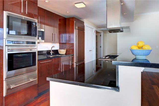 1 Tower Drive 1802, Portsmouth, RI 02871