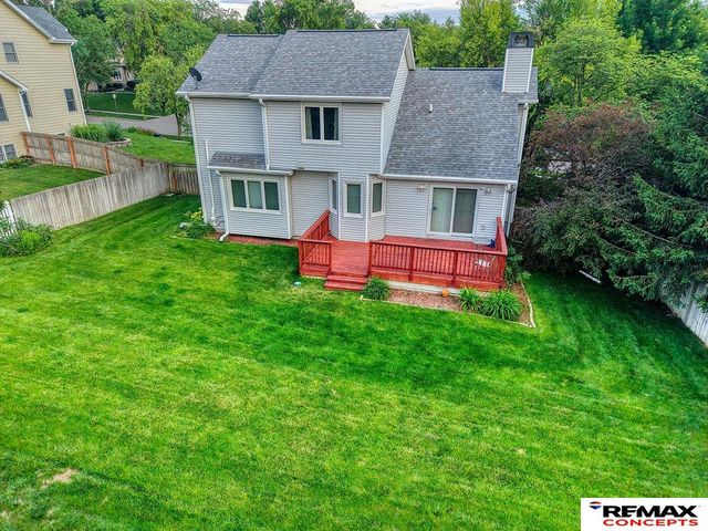 7432 Grand Oaks Drive, Lincoln, NE 68516