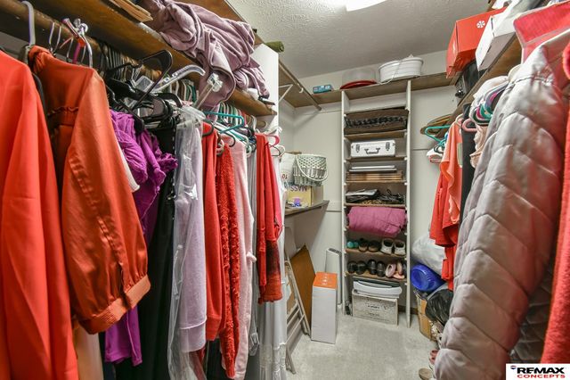 7432 Grand Oaks Drive, Lincoln, NE 68516