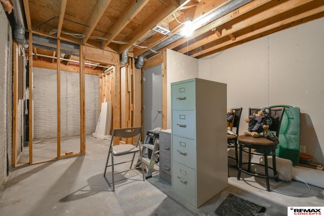 7432 Grand Oaks Drive, Lincoln, NE 68516