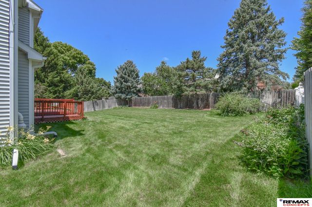 7432 Grand Oaks Drive, Lincoln, NE 68516