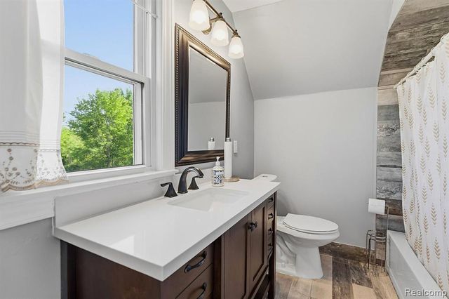 7219 Main, Smiths Creek, MI 48074