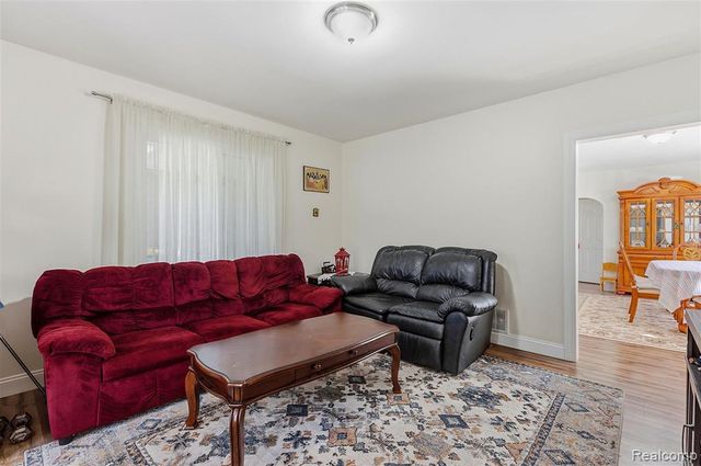 7219 Main, Smiths Creek, MI 48074